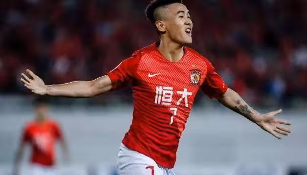 恒大连胜重建士气，球员备战中长期联赛